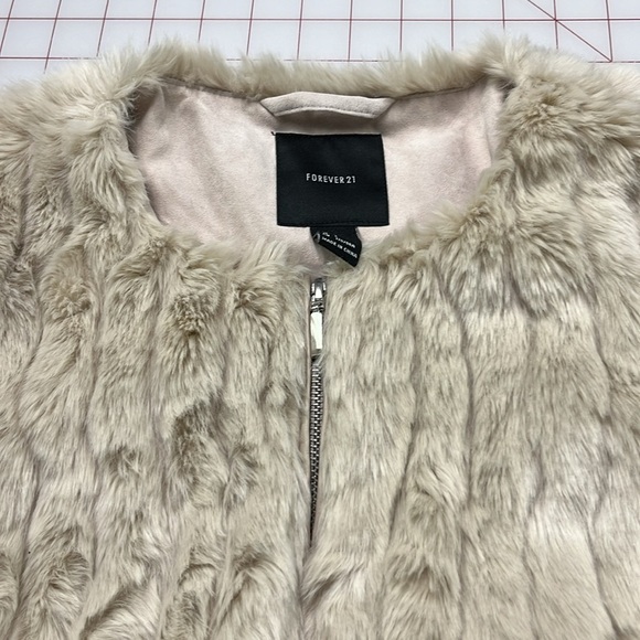 FOREVER 21 Boho Faux Fur Hippie-Chic Holiday Party Collarless Cream/Tan Coat L - Picture 5 of 14